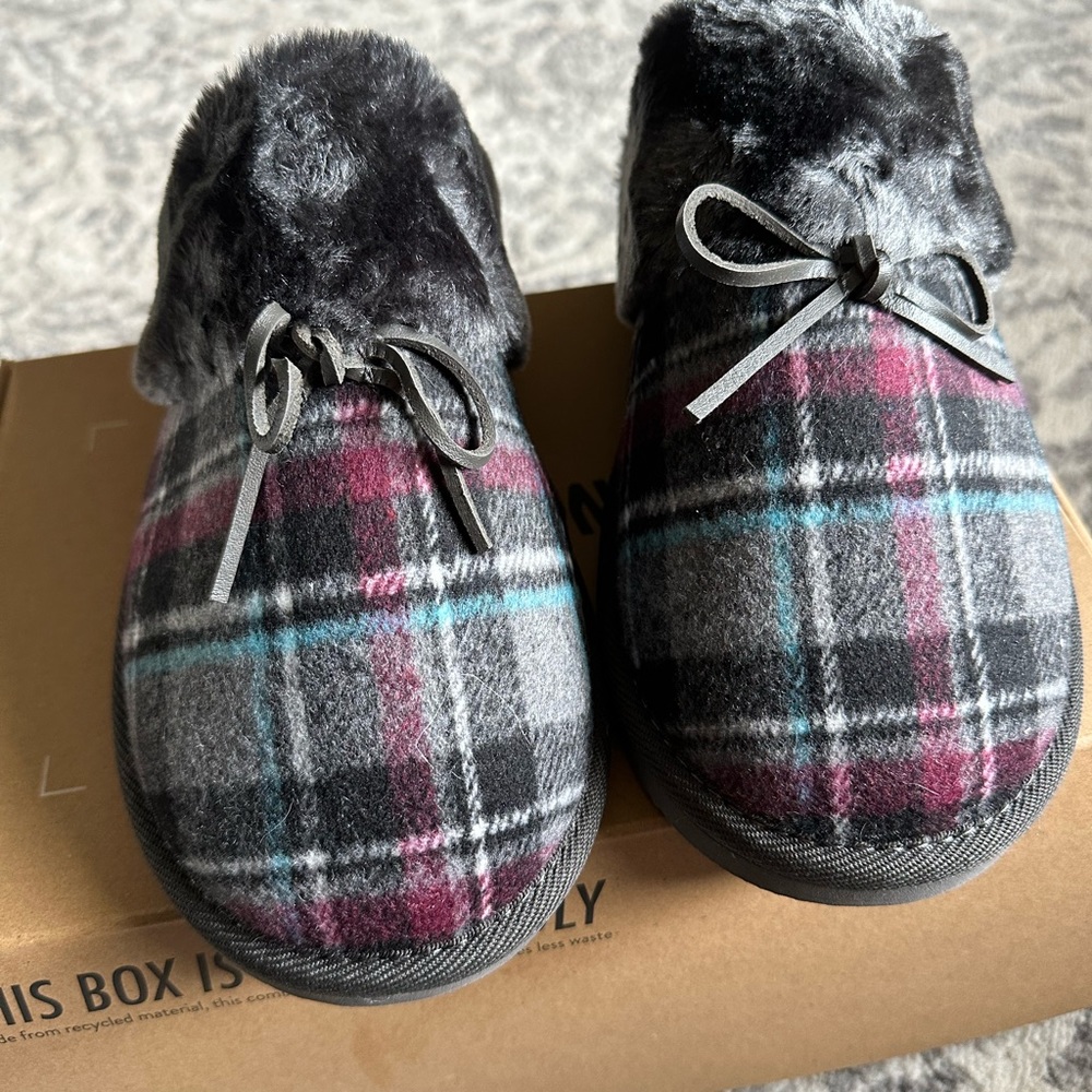 Women's slippers